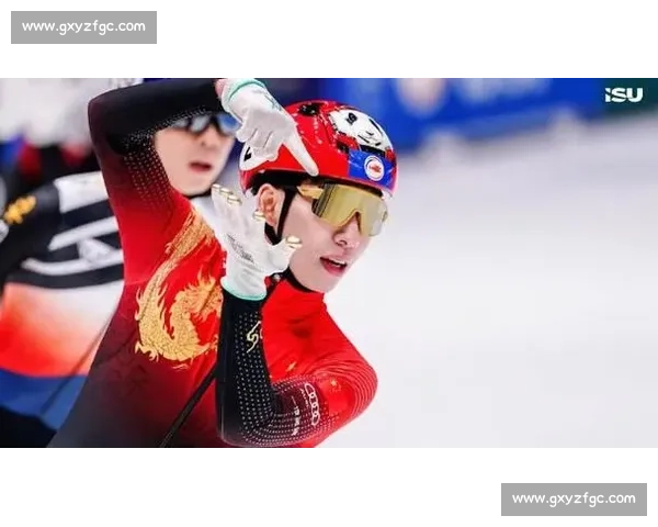 中国短道蒙特利尔备战收官 林孝埈签名第一视角暖心曝光